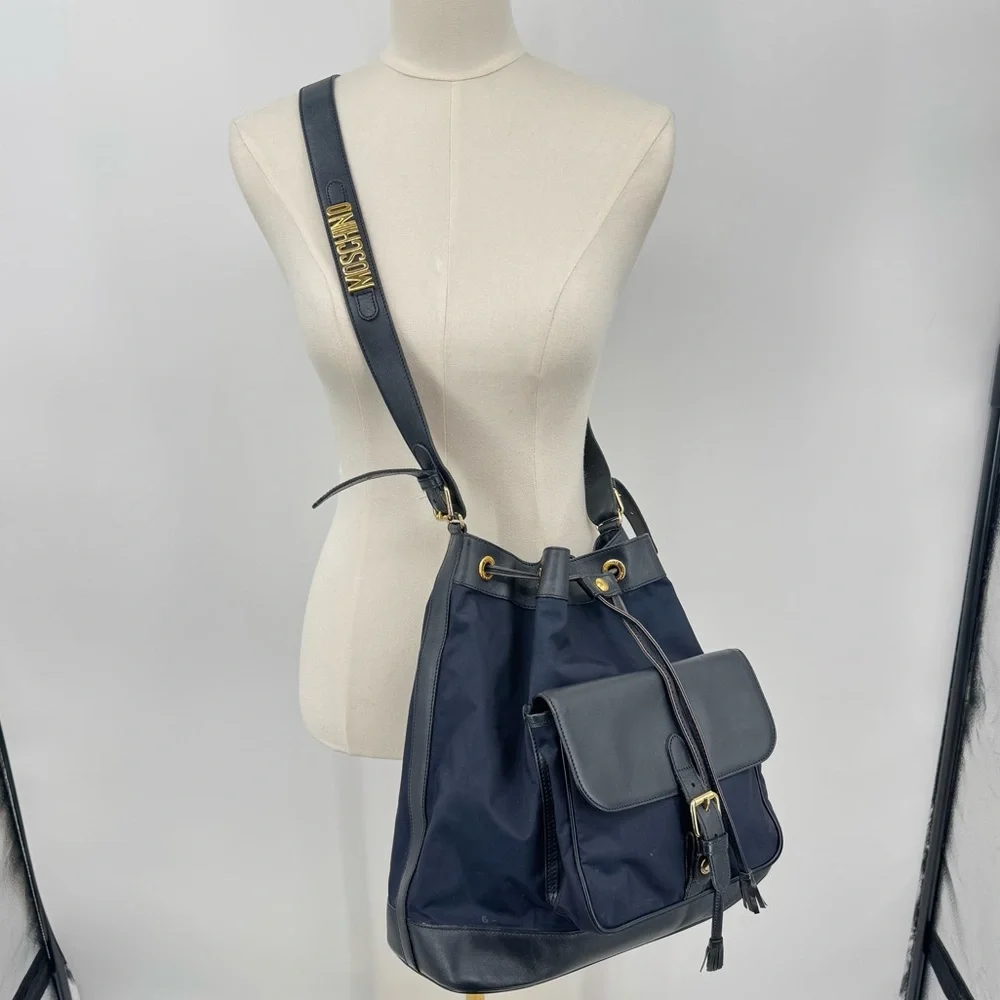Moschino Vintage Bucket Redwall Nylon Navy Blue Shoulder Bag Crossbody - Picture 14 of 14